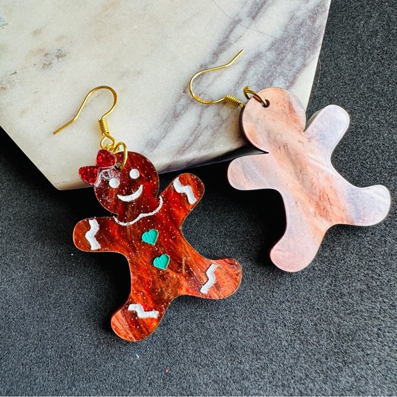 Gingerbread man and Girl Earrings Christmas Jewelry gift - Picture 8 of 9